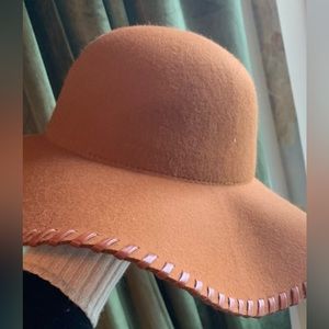 Anthropology Felt hat